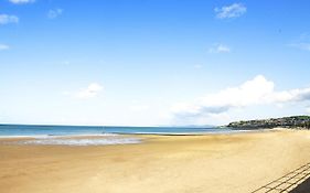 Stunning Seafront Cottage On Rhos Promenade